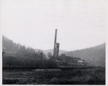 Dismantled and abandoned in 1930's. 