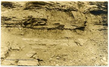 View showing split in Beckley Coal in Virginian Railway grade .5 mile south of Slab Fork.