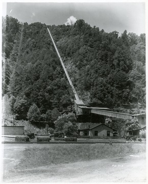 Tipple and related buildings, possibly Winding Gulf Collieries.