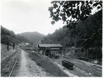 An older tipple at Consol. Coal Co. mines 210, 211, 212. 