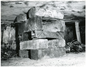 Modified longwall mining with a German coal planer. Progress report 2: Completion of mining in three adjacent panels in the Pocahontas No. 4 coal bed, Helen, W. Va; If this photograph is used for publication, please give credit to the Bureau of Mines, United States Department of Interior. 