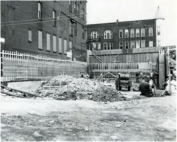 Corner of High and Pleasant Streets.