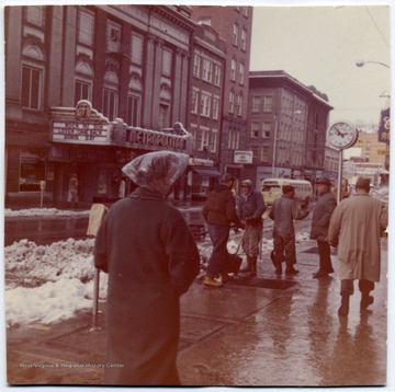 The Metropolitan movie theatre is showing Lover Come Back, starring Rock Hudson and Doris Day.