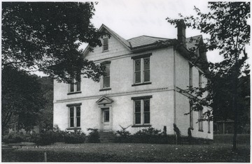 The building was located where Perry Memorial Gym is located today--adjacent to Summers County Middle School, formerly Hinton High School, on Temple Street.. 