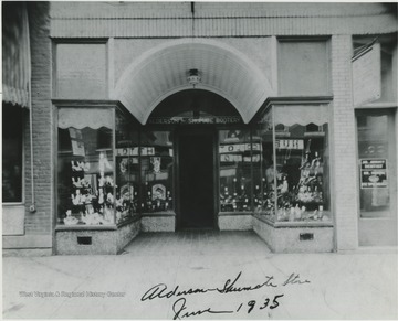 The building, home to the Alderson-Shumate Bootery, is located on Temple Street. Dr. Abbott dentistry pictured on right. 