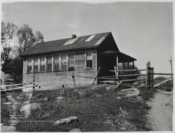 Photo of the schoolhouse. 