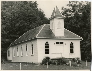 The church was organized in 1840.  In 1912 the church moved from Tunnel Hill to Tenmile creek near Bristol.