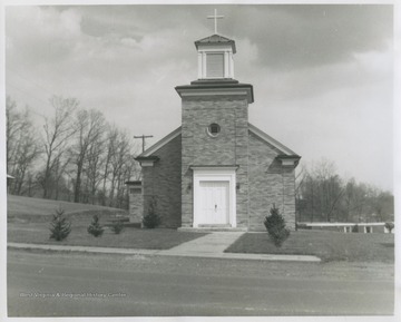 The church was established in 1818 after years of mass ceremonies, baptisms, and other sacraments were administered in people's homes. During the Civil War, both the Union and Confederate soldiers used the original building for a fort and base hospital before Union soldiers completely destroyed it.