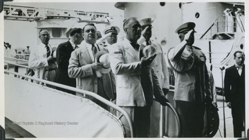 American president Franklin D. Roosevelt inspected the Pacific Fleet, including the U.S.S. West Virginia. 