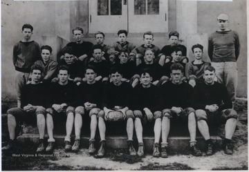 In the first row, from left to right, are Buck Jamison, Wayne Hicks, Paul Goodrich, Keith Bennett, Dale Ball, Roy Sholes, and Paul Singleton.In the second row, from left to right, are Early Dorsey, Charles Talbott, Ray Sands, Fred Fletcher, Burr Queen, Sam Wiant, and Bob Collins.In the third row, from left to right, are Ralph Queen, Don McCartney, Arthur Franklin, Jason Hyre, and Vernon McCoy.The manager, pictured on the far left, is Staunton Trimble. The coach, pictured on the far right, is Roy Nutter. 