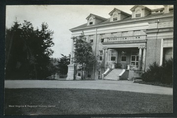 Country Club Building in Nitro, W. Va.   Edgewood Country Club was likely chartered as Glenwood Athletic Club in 1898.Later burned down.