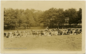 Group photo, likely a reunion of the Jacob Conrad Harper family.