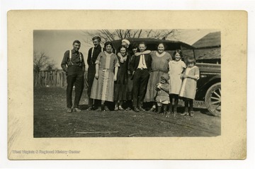 Identified are: "Mr. McHenry, Mr. Campbell, Mrs. McHenry, Muriel, Blake, Mrs. Laiad, Glen, Mrs. Campbell, Gladys C., Gladys J."