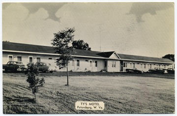 Text on back reads, "Ty's Motel, Route 4 and 28, 2 miles west of Petersburg. Forest Alkire, owner. Overlooking scenic valley."