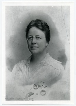 Mrs. Samuel Fuller Glasscock's maiden name was Mabel Reynolds. She was an alumna of WVU.