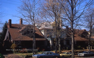 212, 216, and 208 Park Street.Built in 1911. First identified owner was Dr. Boaz Cox. Appears on Sanborn fire maps from 1906-08, 1911-25, 1927-28.