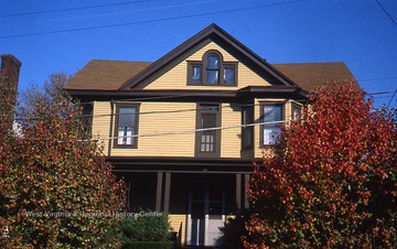 257 Park Street.Built in 1901. First identified owner was J. Ami Martin. Appears on Sanborn fire maps from 1906, 1911,1921, 1927.