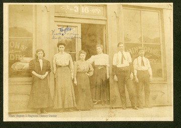 Photo depicts Viola Taylor Foster, Inla May Foster's mother.