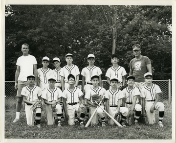 A photo of a Morgantown Little League baseball team.