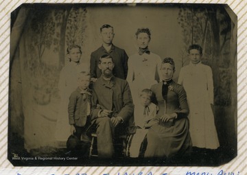 Back row, left to right: Dessie, Orvis "Oz", Laura, Mary AnnFront row, left to right: Scott, James W, Georgia, Abigail